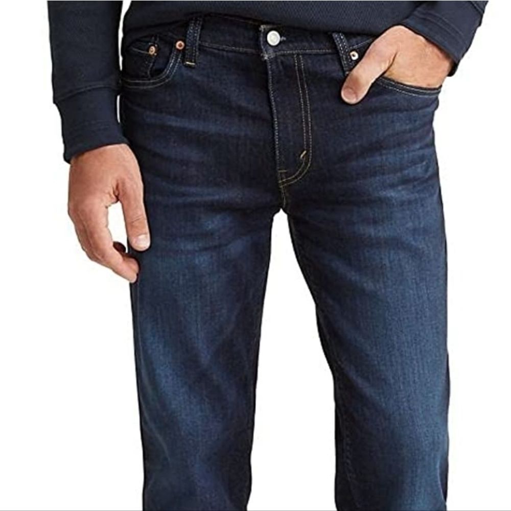 🎉Host Pick🎊 Levi Strauss Jeans - Picture 3 of 10